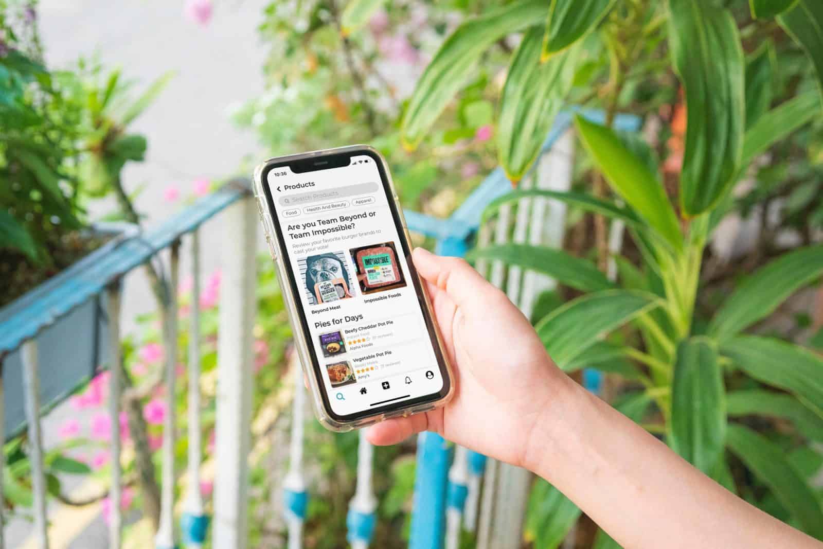 Customer Reviewing A Virtual Office